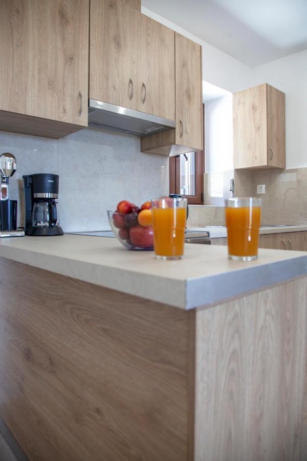 Agios Petros Apartments *